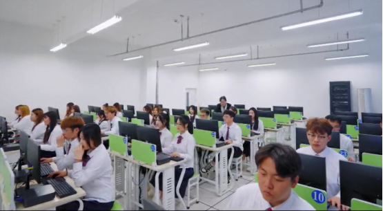 信息技术系(图4)